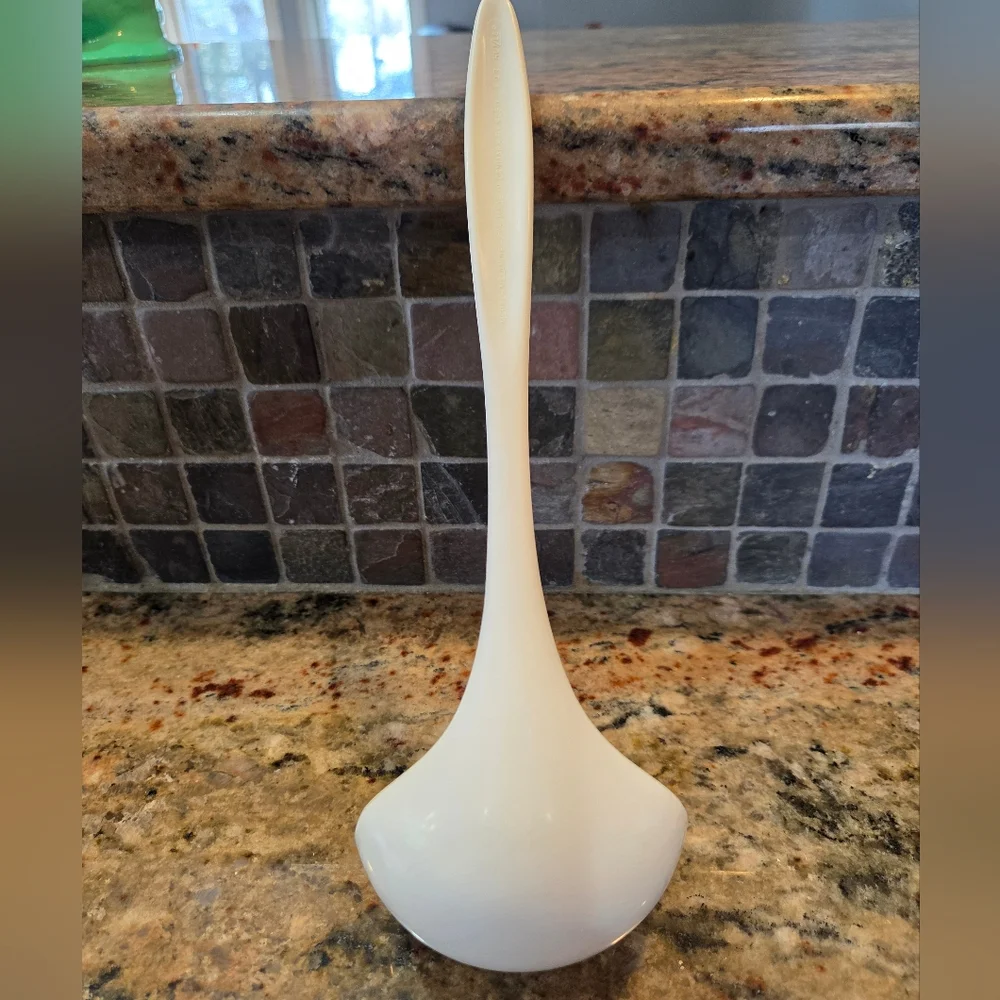 Vintage Rosti Melamine Danish White  Soup Ladle #2525 Length 11